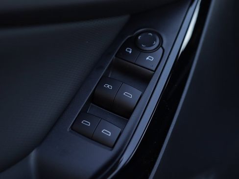 New 2026 Chevrolet Equinox LT w/ Convenience Package II image 27