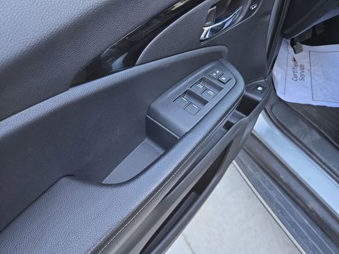 Used 2017 Honda Ridgeline RTL-E image 13