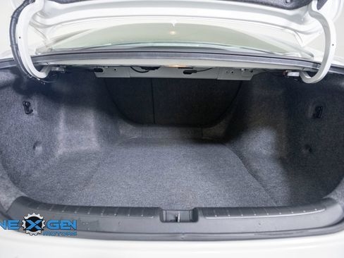 Used 2018 Honda Accord Touring image 33