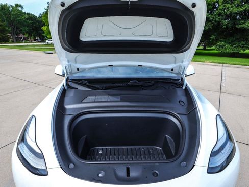 Used 2020 Tesla Model Y Long Range AWD/4WD image 16