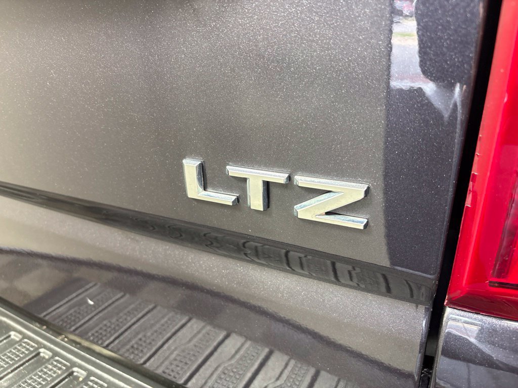 Certified 2023 Chevrolet Silverado 1500 LTZ w/ LTZ Premium Package AWD/4WD image 5