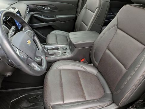 Used 2023 Chevrolet Traverse High Country w/ LPO, Floor Liner Package AWD/4WD image 20
