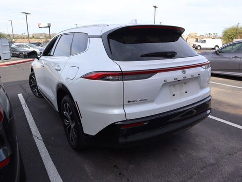 Used 2025 Toyota Crown Signia image 2