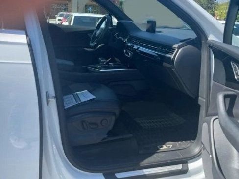 Used 2018 Audi Q7 3.0T Prestige w/ Prestige Package AWD/4WD image 13