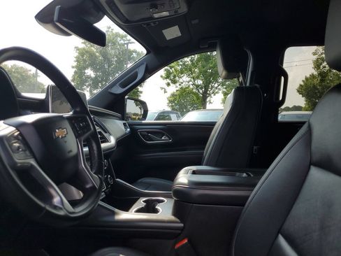Used 2024 Chevrolet Tahoe LT RWD image 17