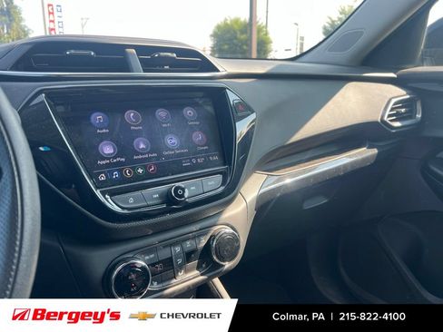 Used 2023 Chevrolet TrailBlazer LT w/ Convenience Package FWD image 12