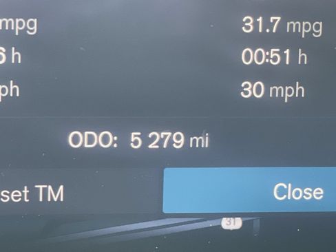 Used 2026 Volvo XC40 B5 Plus AWD/4WD image 15