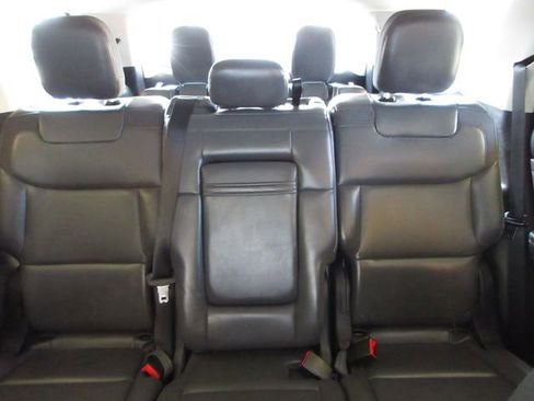 Certified 2025 Ford Explorer Active w/ Active Comfort Package RWD image 24
