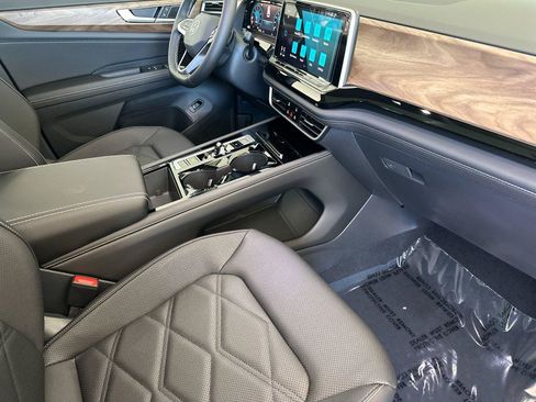 New 2026 Volkswagen Atlas SE AWD/4WD image 16