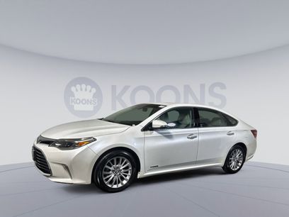 Used 2016 Toyota Avalon Limited w/ Toyota Safety Sense Package