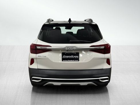 Used 2022 Kia Seltos Nightfall Edition image 6