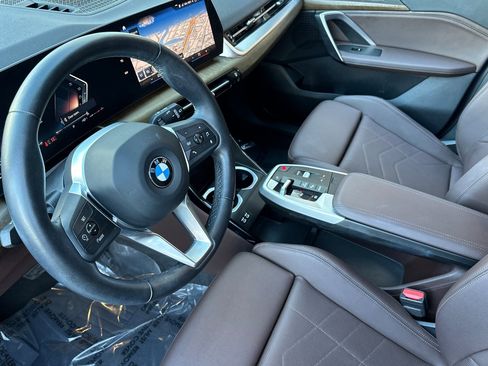 Used 2023 BMW X1 xDrive28i image 4