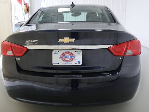 Used 2017 Chevrolet Impala LT w/ Convenience Package image 19