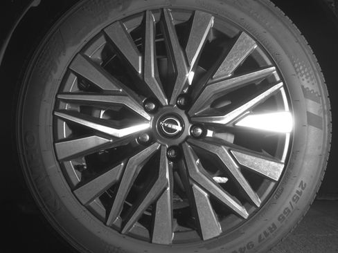 Used 2025 Nissan Altima 2.5 SV image 12