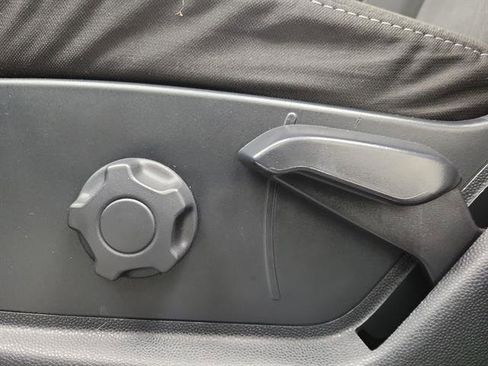 Used 2021 Ford EcoSport SE w/ SE Convenience Package image 15