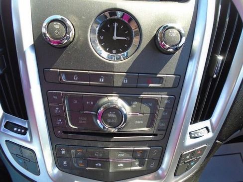 Used 2010 Cadillac SRX Luxury AWD/4WD image 11