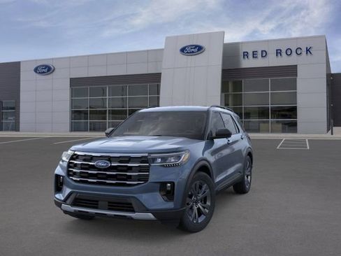 New 2026 Ford Explorer Active w/ Active Comfort Package image 3