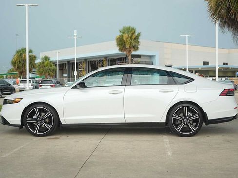 Certified 2026 Honda Accord SE image 3