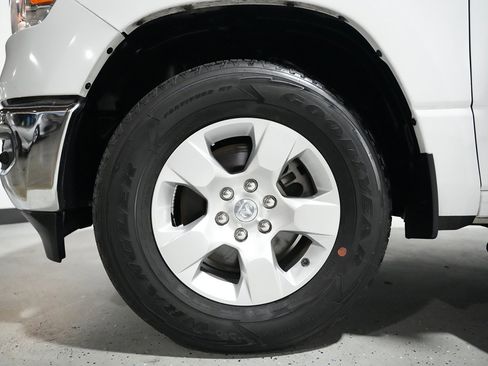 Used 2020 RAM 1500 Big Horn image 8