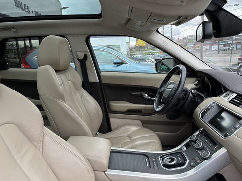 Used 2014 Land Rover Range Rover Evoque Pure Plus image 24