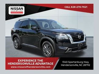 Used 2024 Nissan Pathfinder SV FWD 360° Tour
