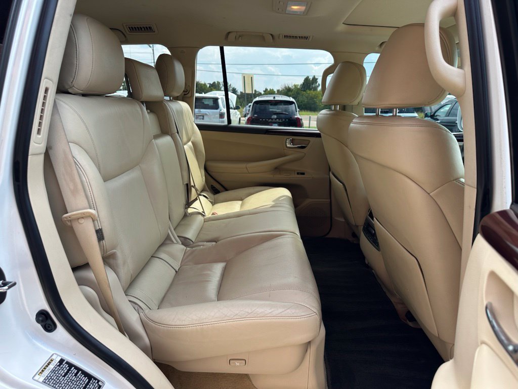 Used 2013 Lexus LX 570 4WD image 38