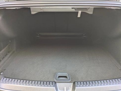 Used 2025 Mercedes-Benz E 350 Sedan image 5