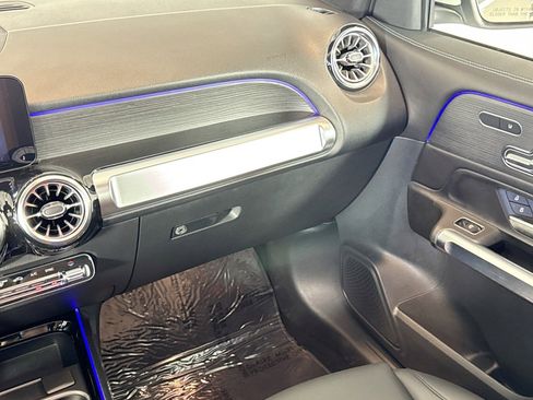 Certified 2023 Mercedes-Benz GLB 250 w/ Premium Package image 21