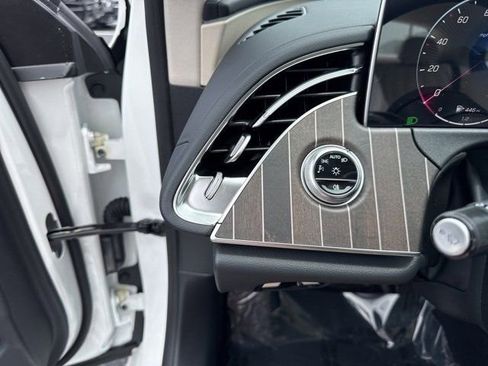 New 2025 Mercedes-Benz E 350 Sedan image 21