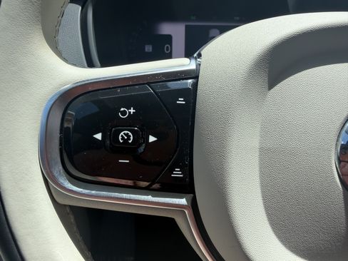 Certified 2023 Volvo XC90 B6 Plus w/ Protection Package AWD/4WD image 26