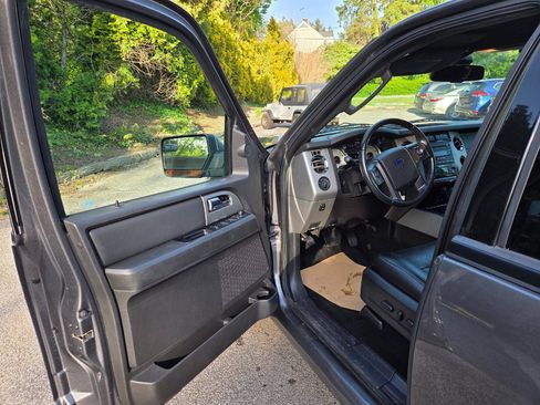 Used 2014 Ford Expedition Limited AWD/4WD image 11