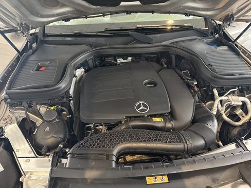 Used 2020 Mercedes-Benz GLC 300 4MATIC image 18