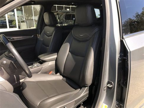 Certified 2023 Cadillac XT6 Luxury image 19