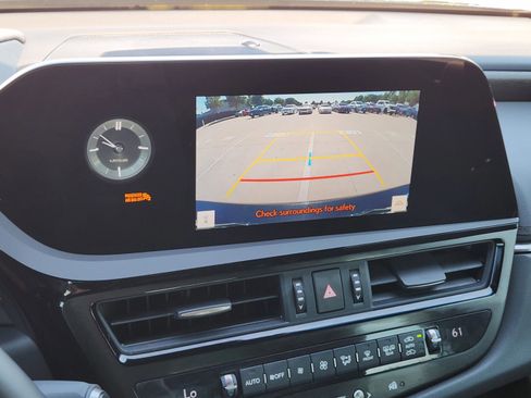 Used 2025 Lexus ES 350 w/ Premium Package FWD image 22