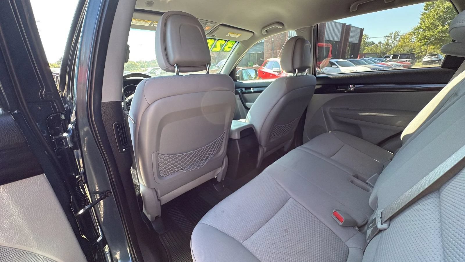 Used 2011 Kia Sorento LX w/ Convenience Pkg FWD image 13