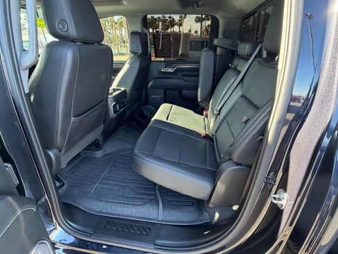Used 2024 GMC Sierra 2500 Denali w/ Denali Reserve Package AWD/4WD image 19