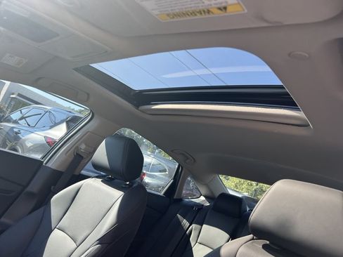 Used 2024 Honda Accord EX-L image 10