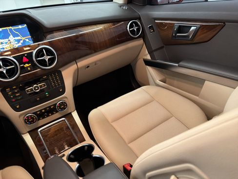 Used 2015 Mercedes-Benz GLK 350 2WD image 29