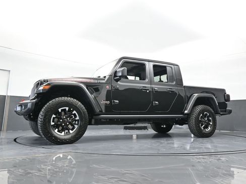 New 2026 Jeep Gladiator Rubicon w/ Steel Power Dome Hood Package AWD/4WD image 52