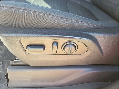 Used 2021 Chevrolet Silverado 1500 LT w/ Texas Edition Plus image 20