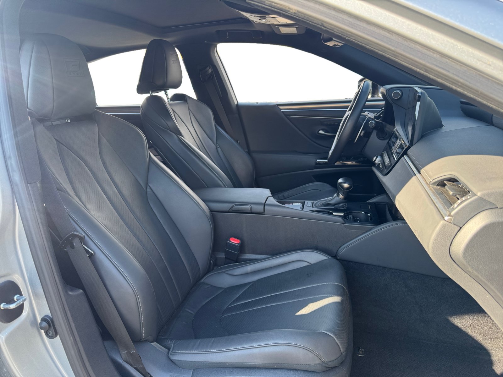 Used 2024 Lexus ES 300h F Sport FWD image 15