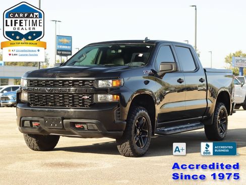 Used 2019 Chevrolet Silverado 1500 Custom Trail Boss w/ Custom Convenience Package AWD/4WD image 3