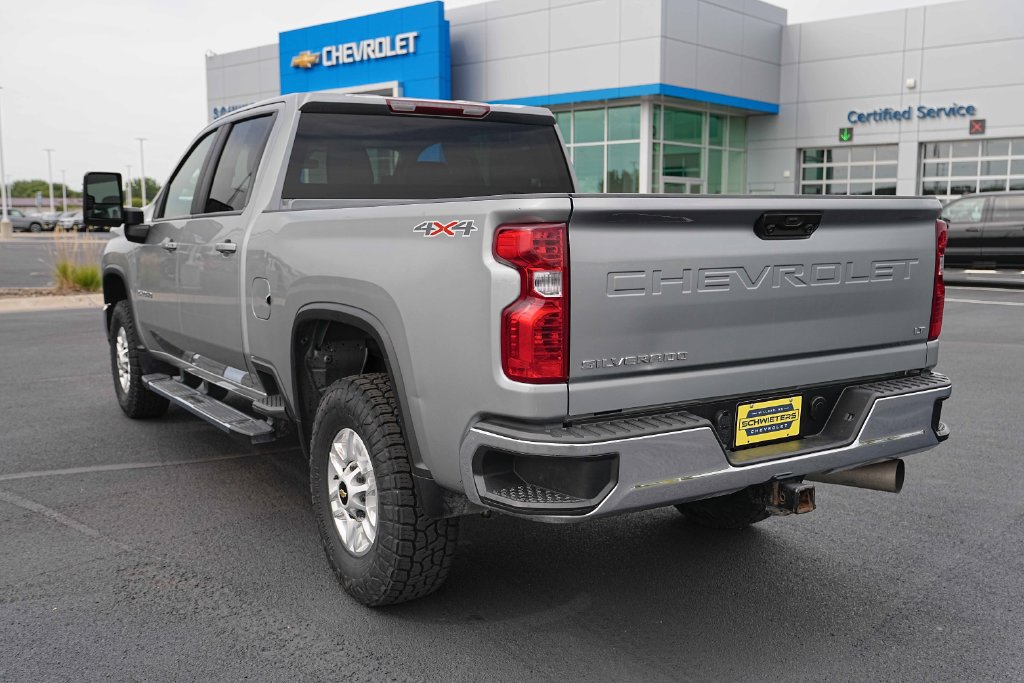 Used 2025 Chevrolet Silverado 2500 LT w/ Convenience Package AWD/4WD image 9