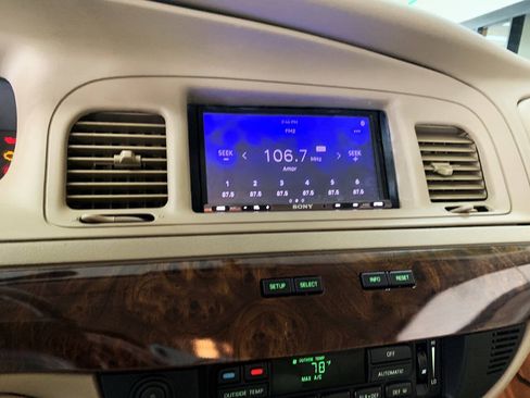 Used 2010 Mercury Grand Marquis LS RWD image 15