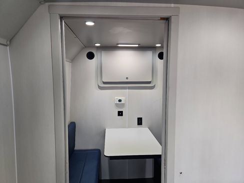 Used 2019 Ford Transit 350 XL image 39