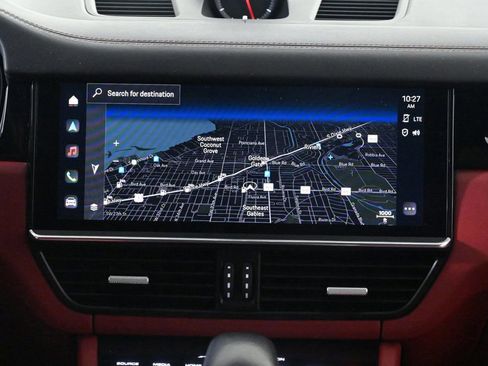 Certified 2022 Porsche Cayenne image 15