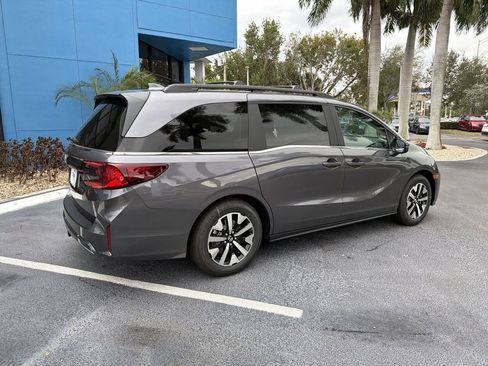 New 2026 Honda Odyssey EX-L image 7