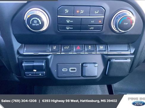 Used 2024 Chevrolet Silverado 2500 Custom w/ Custom Convenience Package image 23