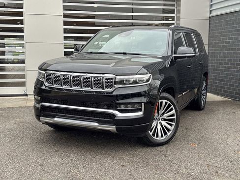 Used 2023 Jeep Grand Wagoneer Series III AWD/4WD image 1