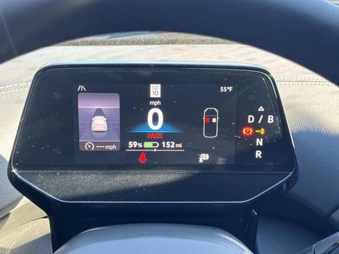 Used 2024 Volkswagen ID.4 Pro image 19